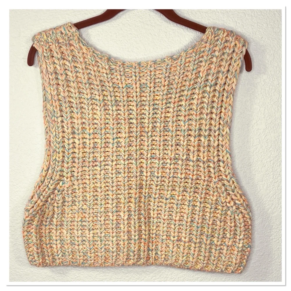 FREE PEOPLE Tropical Fruit HOOPLA V-Back Multi Knit Sweater Vest Sz XS